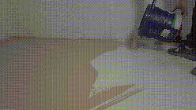 站著，把錢掙了！ | 萬磊流平派微水泥，現(xiàn)已上市