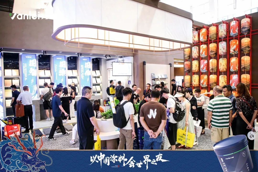 七年蟬聯(lián)展館人氣王！萬(wàn)磊涂料，以中國(guó)涂料，會(huì)世界之友