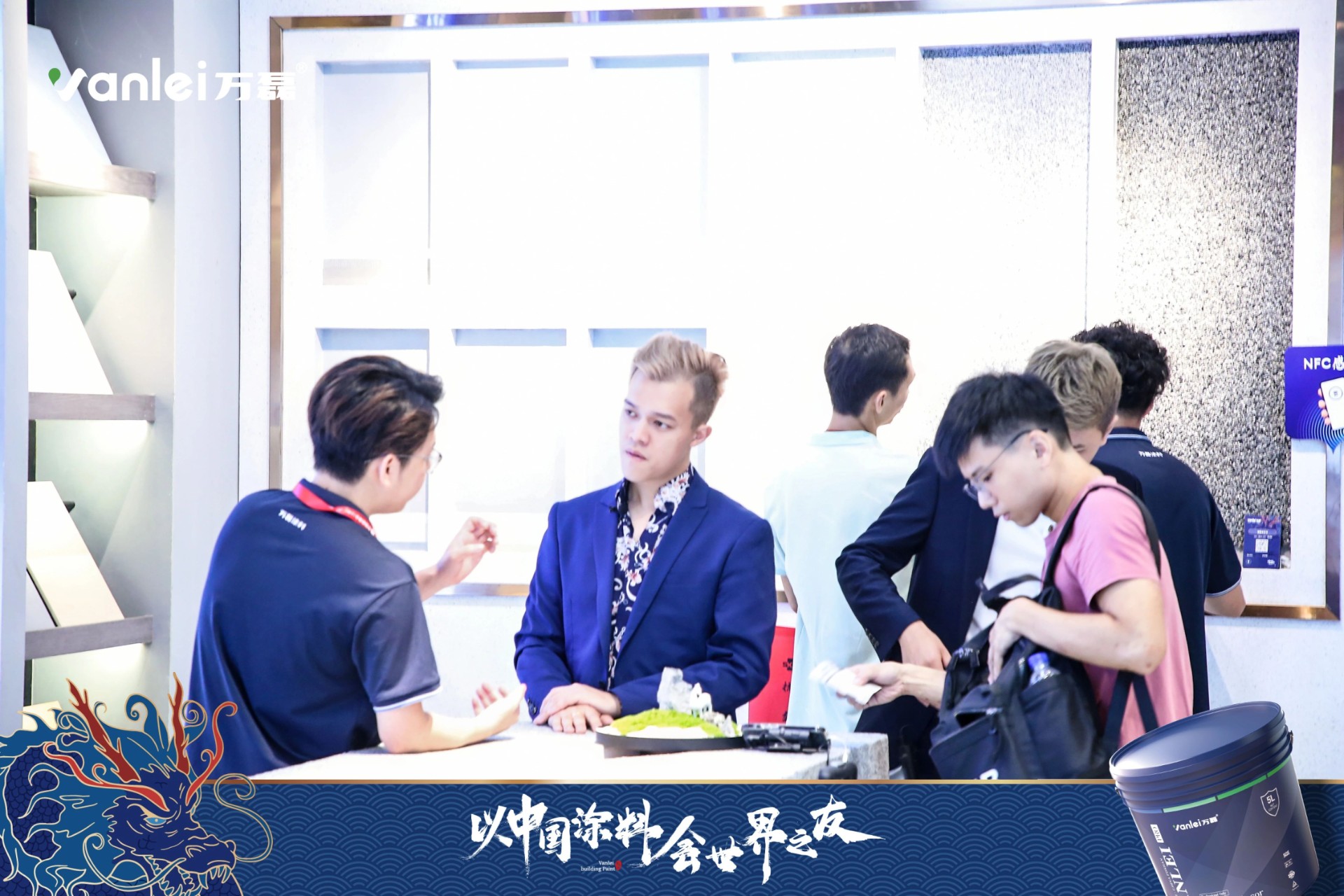 七年蟬聯(lián)展館人氣王！萬(wàn)磊涂料，以中國(guó)涂料，會(huì)世界之友