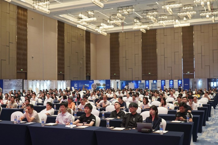 一場發(fā)布會，一場千人狂歡嘉年華 | 2025萬磊廣佛千人行完滿成功